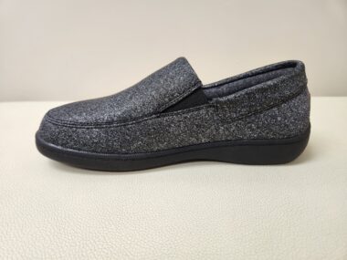 Slipper with a back, slip on, black