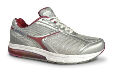 Lace up walking shoe